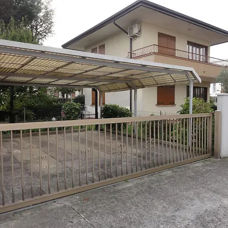 Daire Colorful In A *